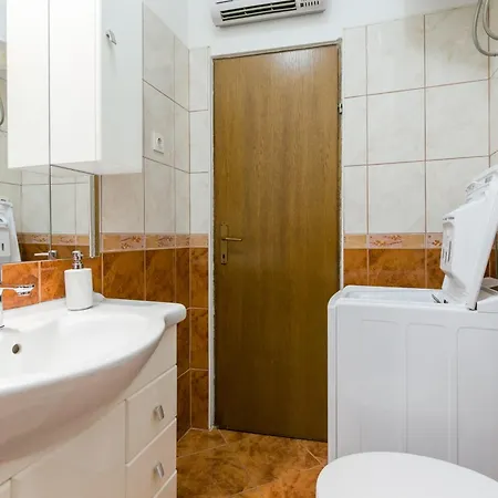 With Parking Space - 24167 Apartman *
