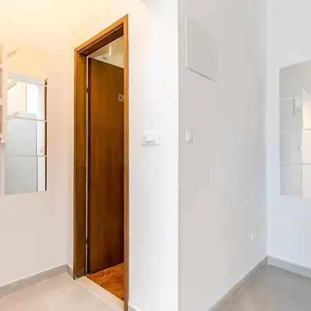 With Parking Space - 24167 Trogir