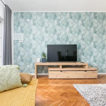 With Parking Space - 24167 Apartman